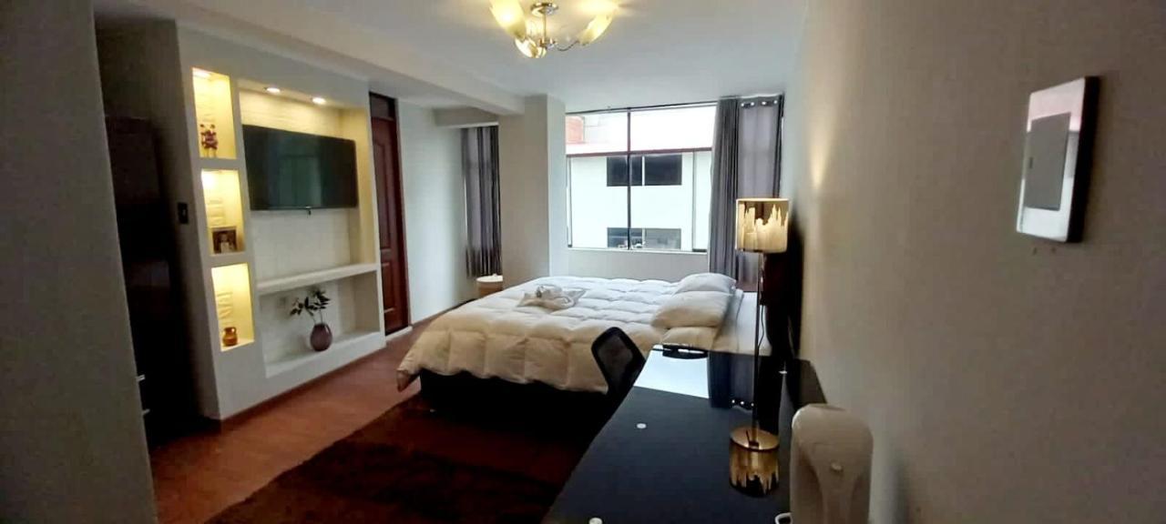 Jk Guzman Suite Hotel Challhuahuacho Buitenkant foto