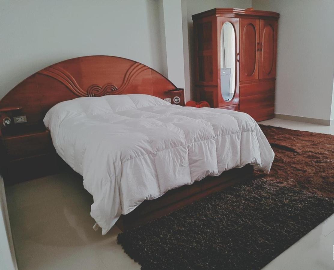 Jk Guzman Suite Hotel Challhuahuacho Buitenkant foto